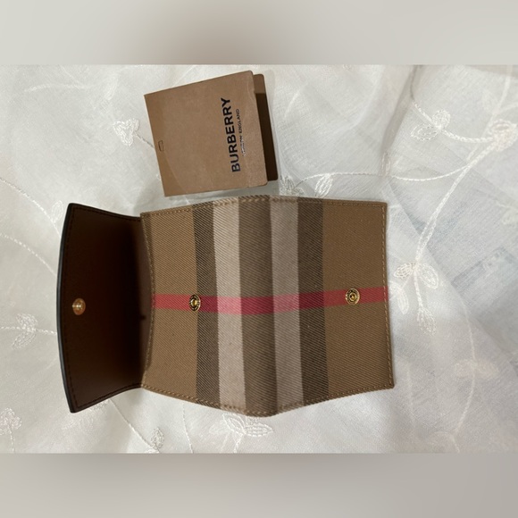 Burberry Luna Tan Grained Leather House Check Canvas Coin Pouch Snap Wallet - Picture 6 of 6